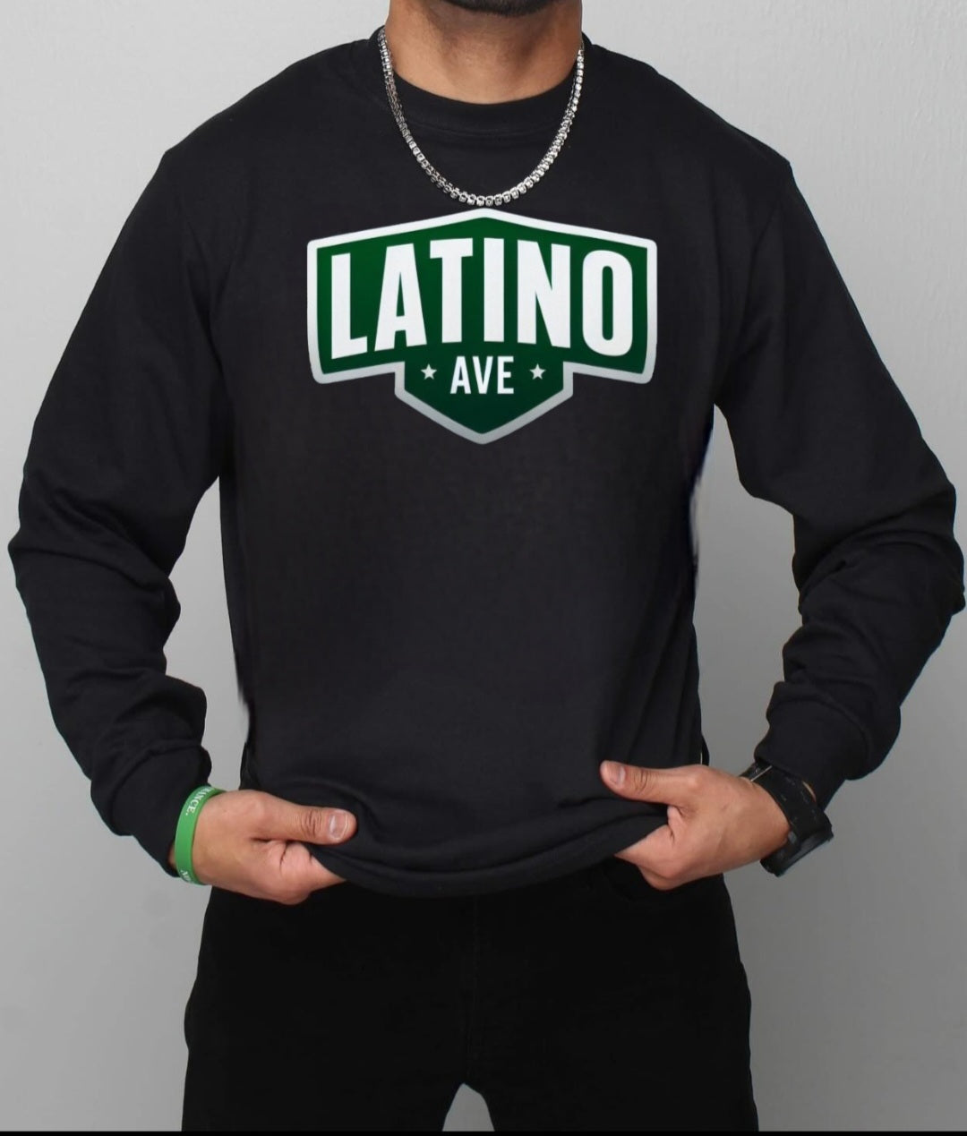 Latino Star Ave Long Sleeve Crewneck